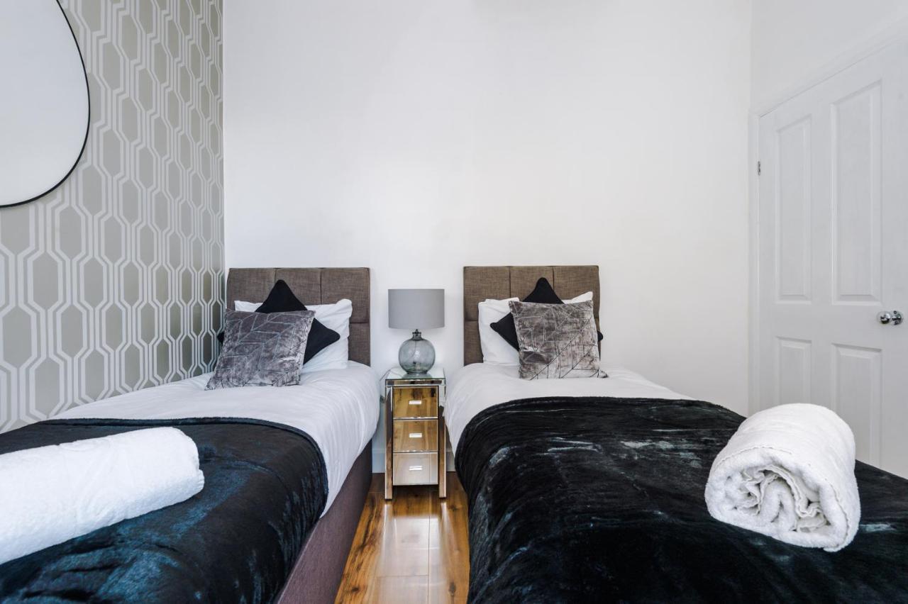 3 Bedroom House Manchester Hosted By Mcr Dens 外观 照片